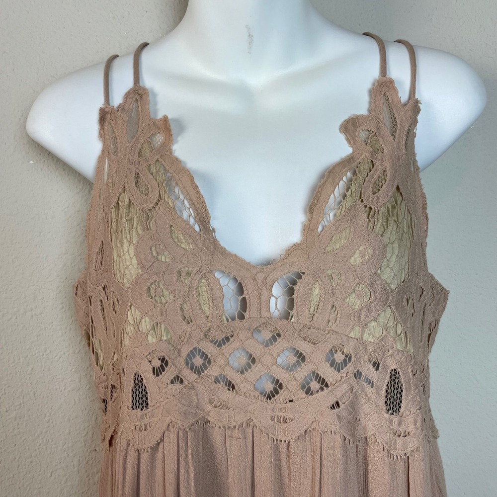 La Miel Lace Trimmed Ruffle Dress Beige Babydoll Boho Festival Size L - Picture 2 of 8
